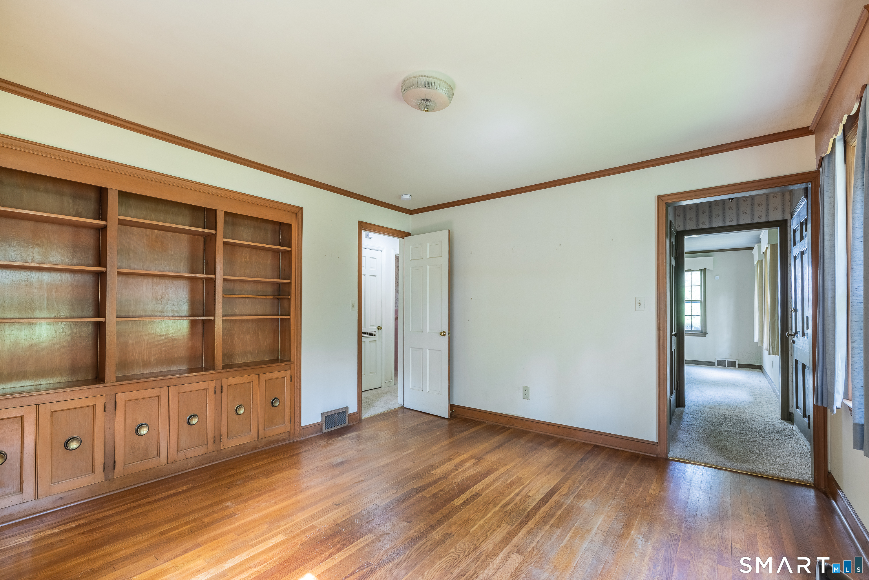 65 Manor Hill Road Stratford, CT 06614 - Photo 14 of 36