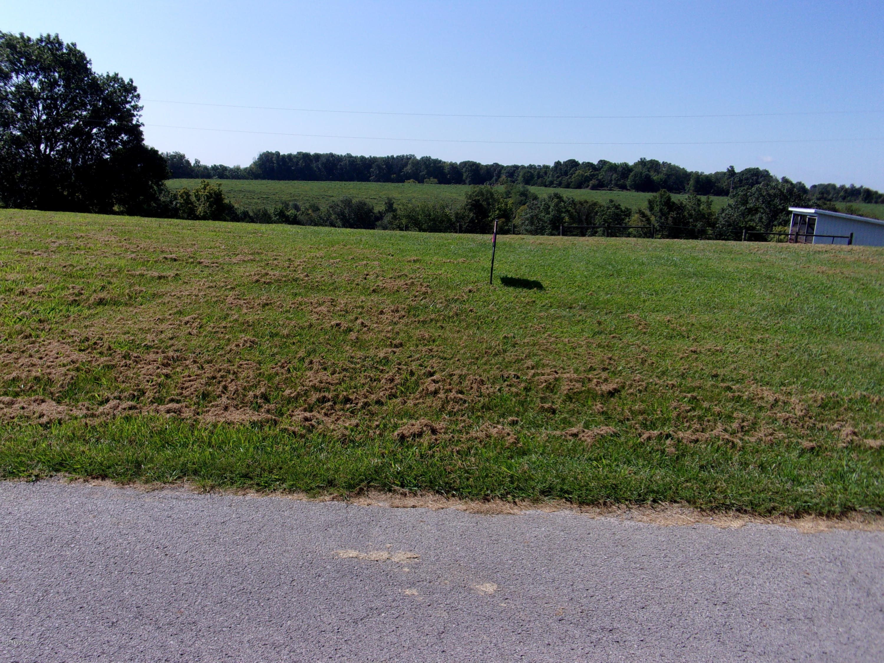 905 Highview Church Road Bloomfield, KY 40008 - Photo 6 of 11 101_0312