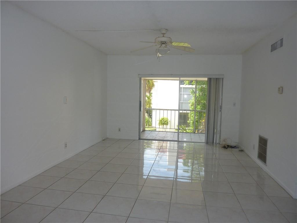 628 Northwest 13th Street, Unit 26 Boca Raton, FL 33486 - Photo 2 of 9 Photo 2