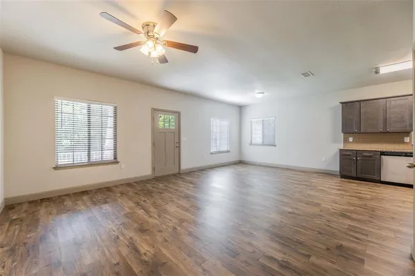 $1,700 | 509 Eureka Street, Unit 100, Weatherford, TX 76086