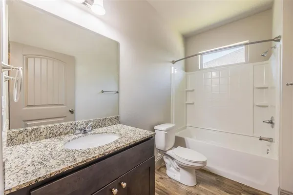 $1,700 | 509 Eureka Street, Unit 100, Weatherford, TX 76086