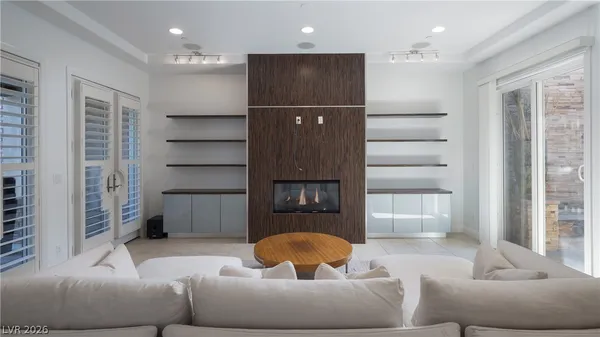 $1,150,000 | 11280 Granite Ridge Drive, Unit 1056, Las Vegas, NV 89135