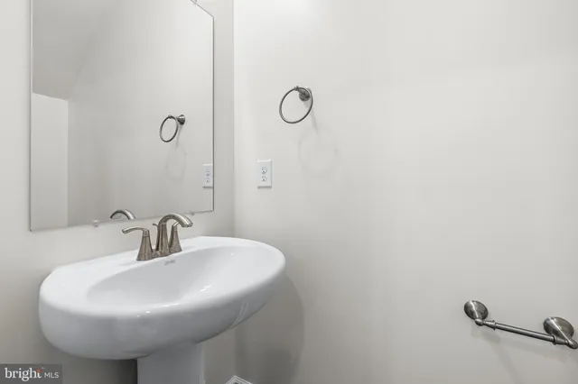 $2,165 | 900 Gilbert Road, Unit 3612B, Aberdeen, MD 21001