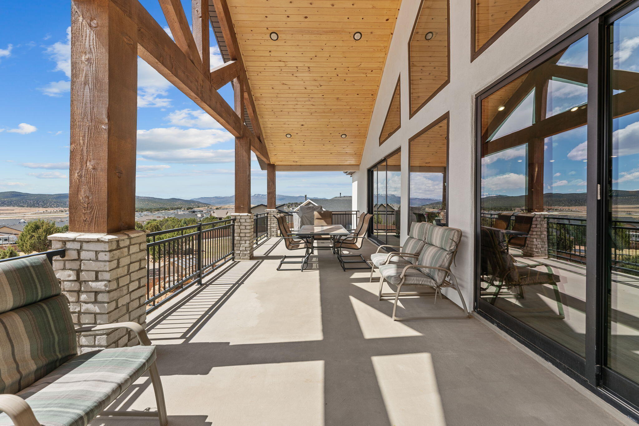 2753 West Eagle Ridge Loop Cedar City, UT 84720 - Photo 17 of 49 20250402214553534533000000-o