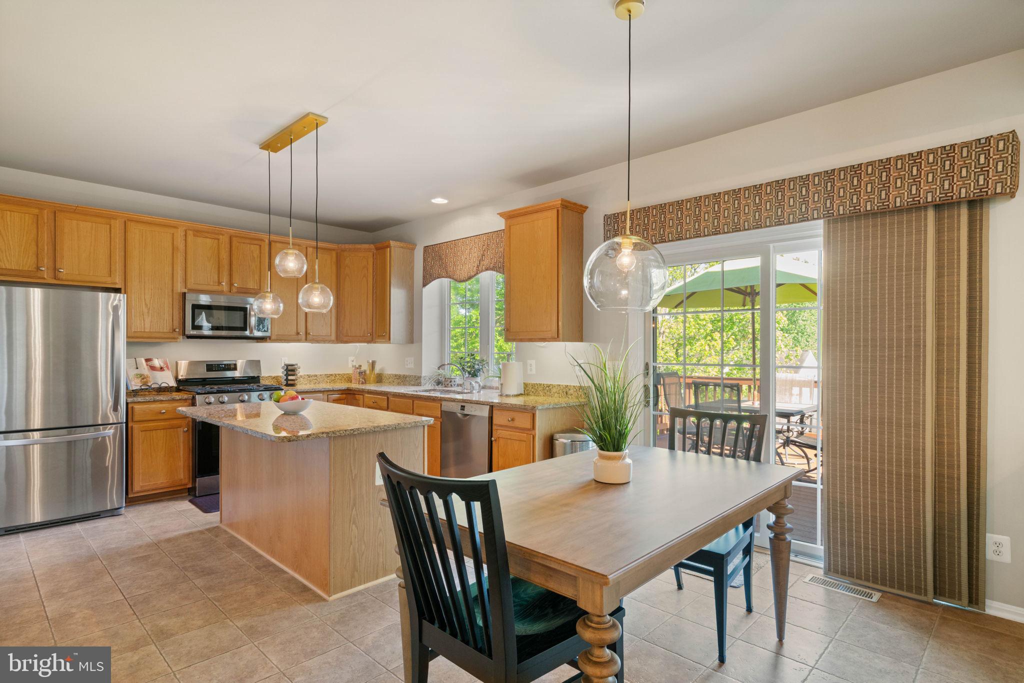 6093 Spindle Tree Court Woodbridge, VA 22193 - Photo 21 of 51 Bright and inviting modern kitchen.