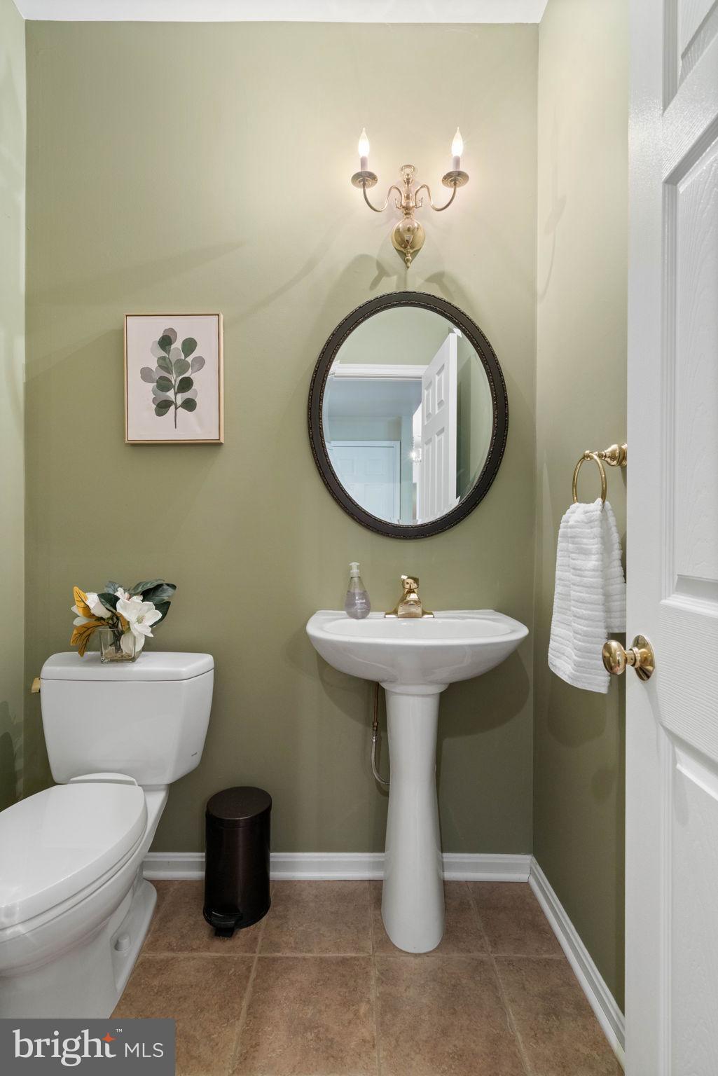 6093 Spindle Tree Court Woodbridge, VA 22193 - Photo 28 of 51 Charming half-bath with elegant accents.