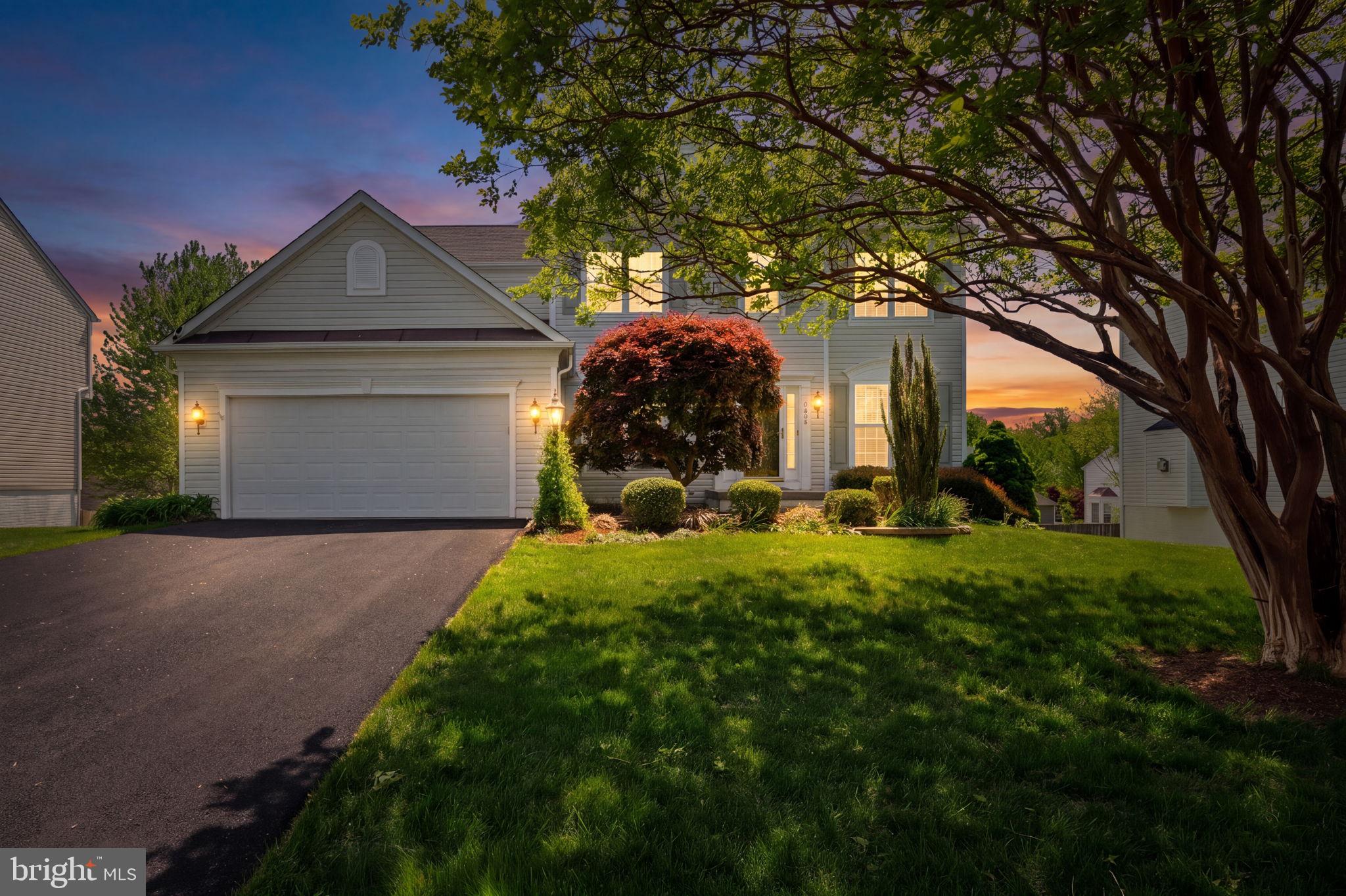 6093 Spindle Tree Court Woodbridge, VA 22193 - Photo 3 of 51 Charming home at sunset glow.