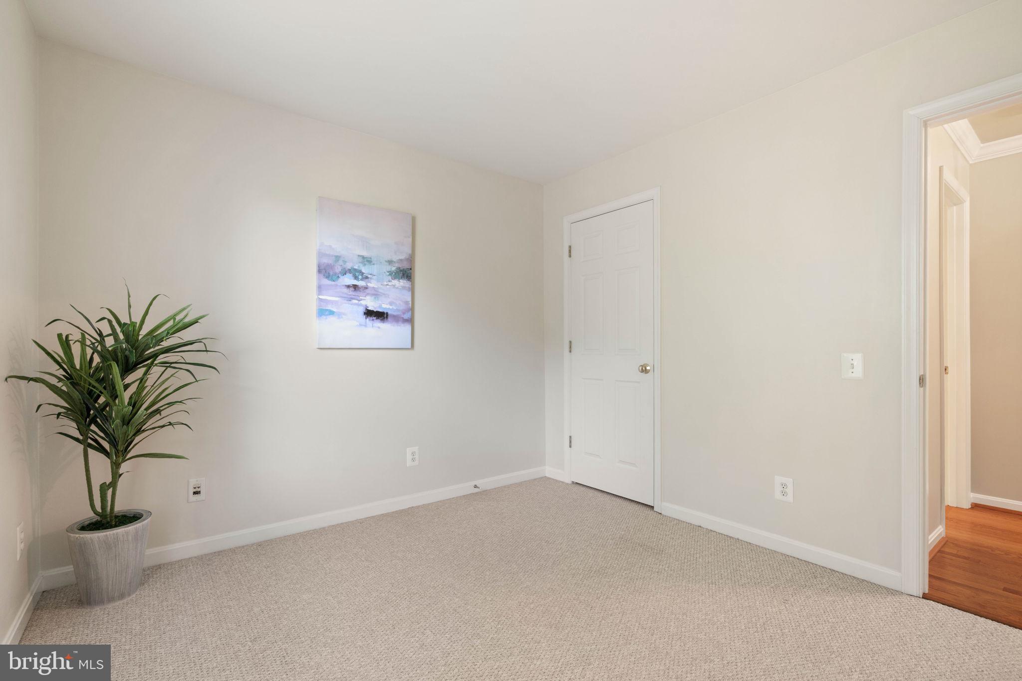 6093 Spindle Tree Court Woodbridge, VA 22193 - Photo 39 of 51 Bright and airy room with potential.