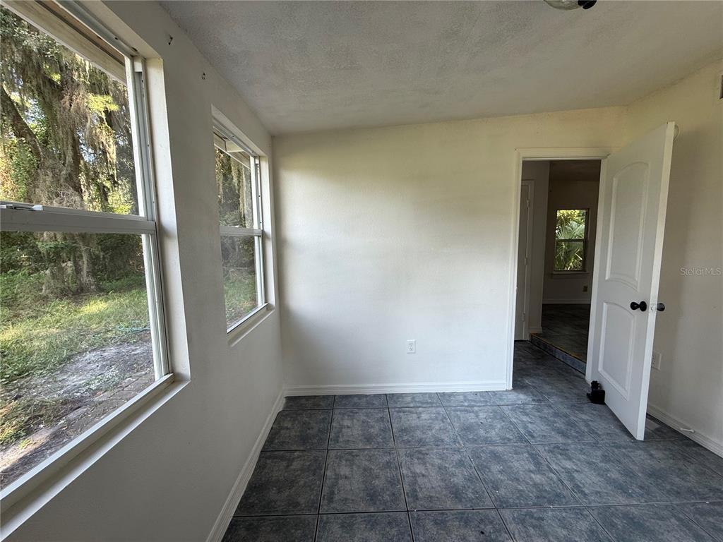 102 Possum Hollow Road Georgetown, FL 32139 - Photo 21 of 24 a view of an empty room and window