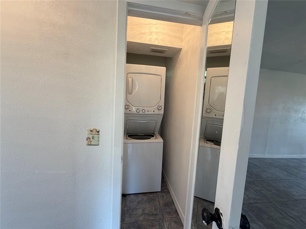 102 Possum Hollow Road Georgetown, FL 32139 - Photo 22 of 24 a view of washer and dryer