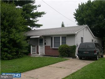 527 North Forklanding Road Maple Shade, NJ 08052 - Photo 2 of 9