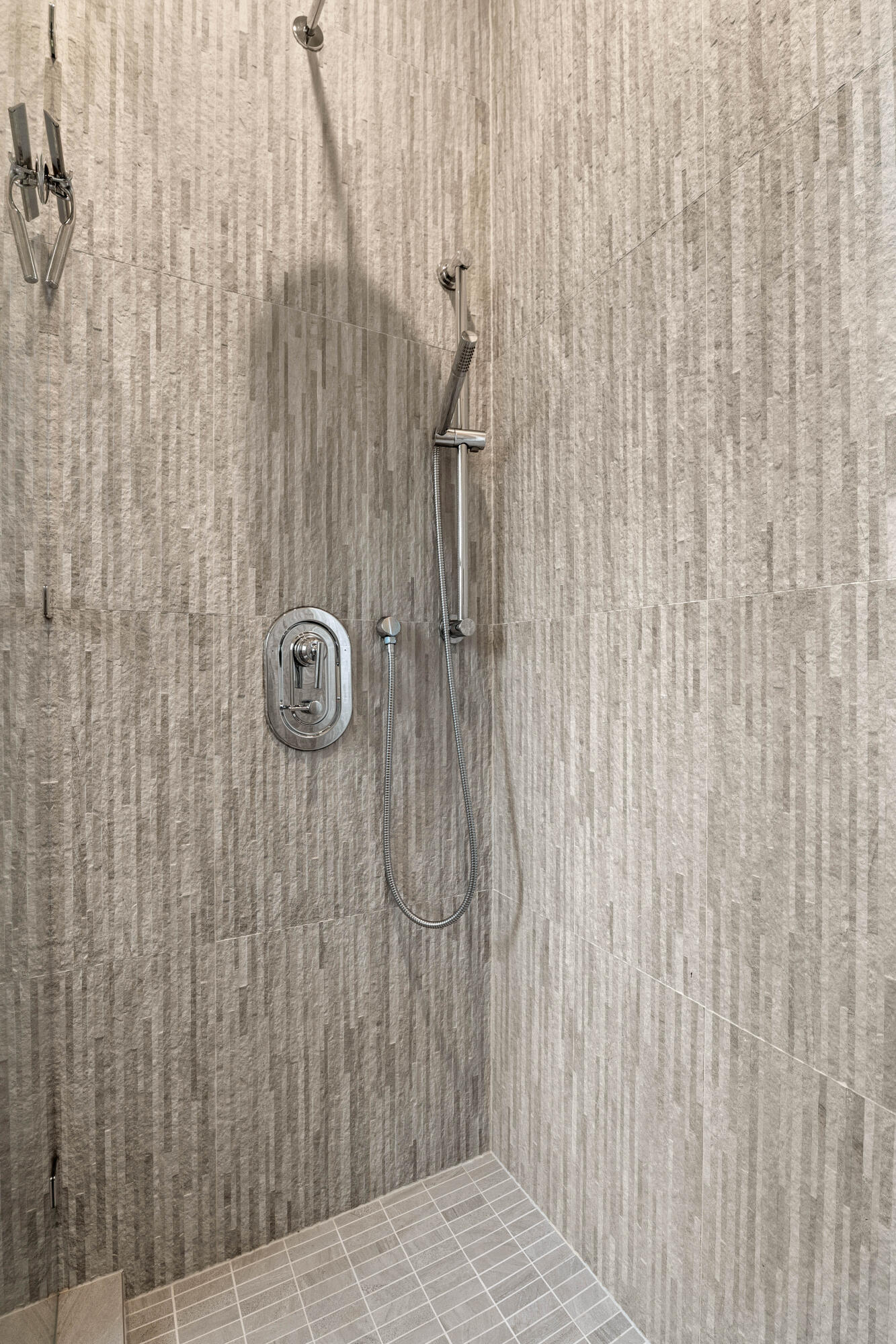 56350 Mirror Rock Loop, Unit 360 Bend, OR 97707 - Photo 29 of 86 21-Bathroom