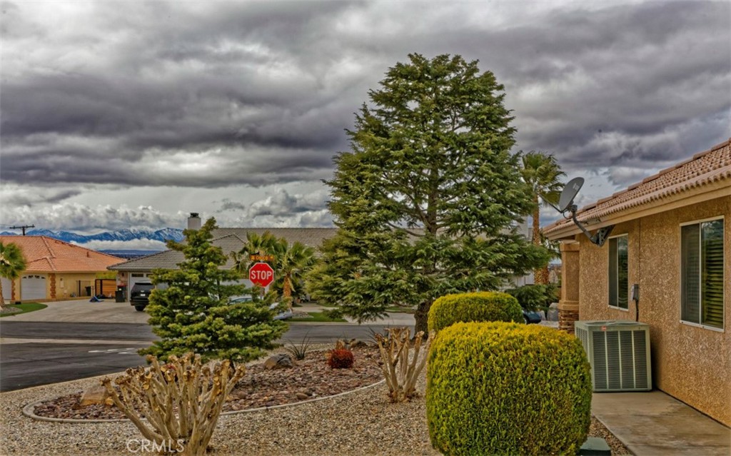 13311 Choco Road Apple Valley, CA 92308 - Photo 16 of 66