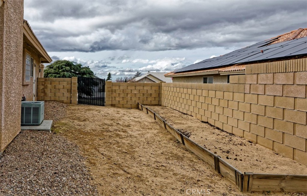 13311 Choco Road Apple Valley, CA 92308 - Photo 25 of 66