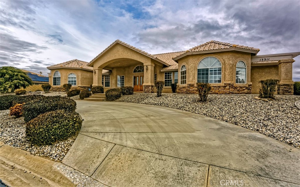 13311 Choco Road Apple Valley, CA 92308 - Photo 3 of 66