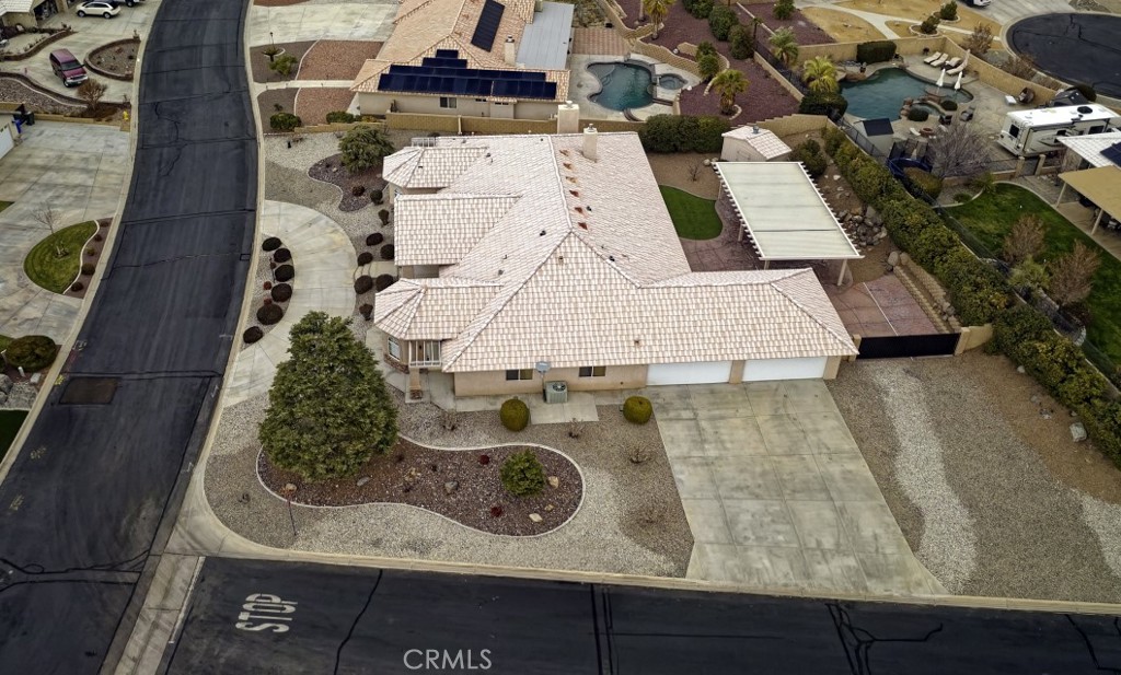 13311 Choco Road Apple Valley, CA 92308 - Photo 7 of 66