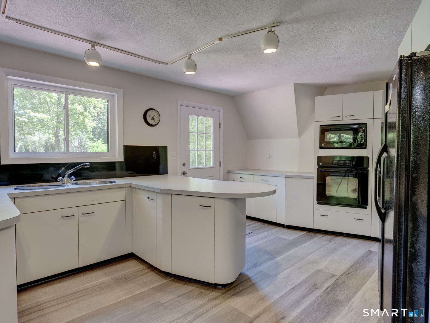 104 Music Vale Road Salem, CT 06420 - Photo 8 of 40