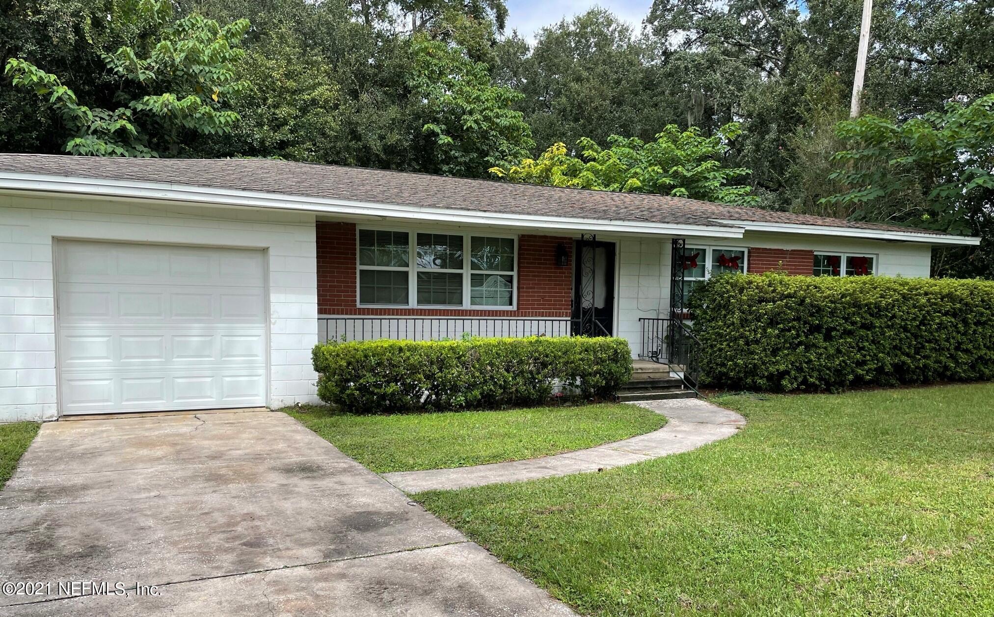 6251 Kennerly Road Jacksonville, FL 32216 - Photo 2 of 36 Front of the home