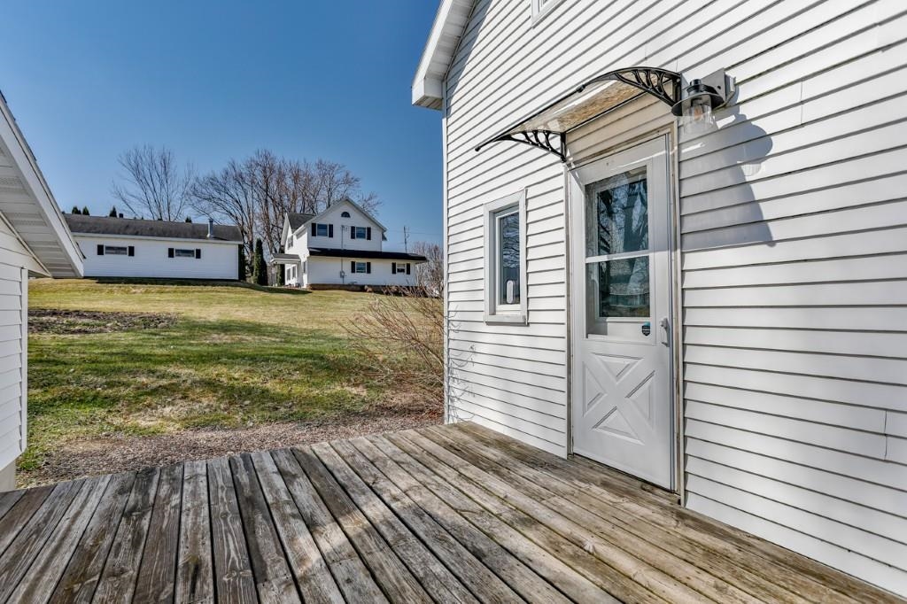 912 Allen Street Athens, WI 54411 - Photo 9 of 44