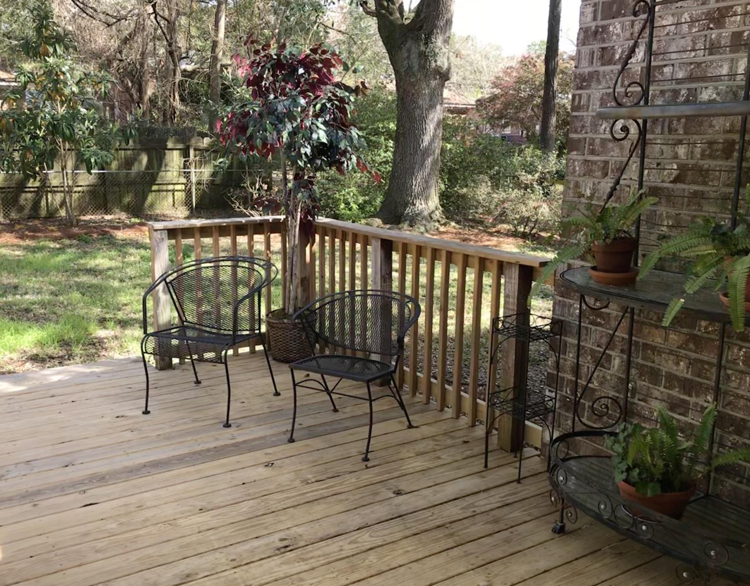 55 Boardman Road Charleston, SC 29407 - Photo 20 of 27 Deck overlooking back yard