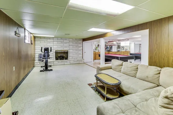 $197,000 | 15722 Ellis Avenue, Dolton, IL 60419