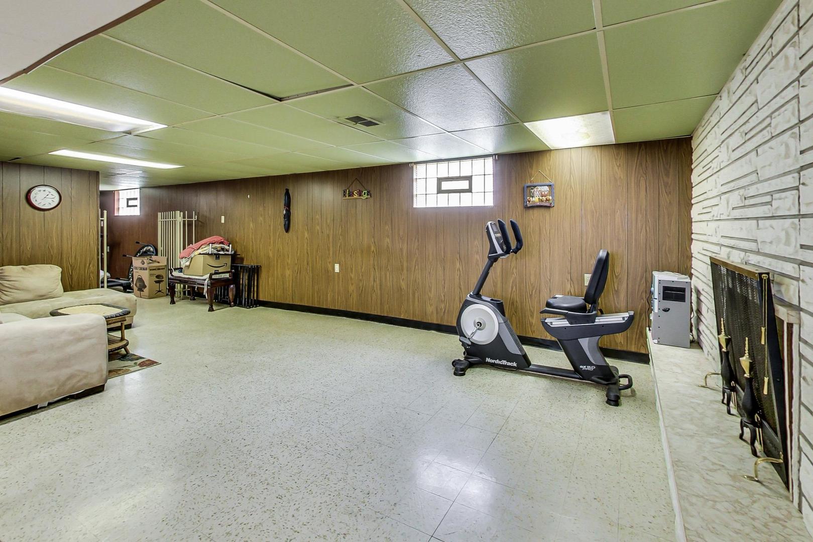 15722 Ellis Avenue Dolton, IL 60419 - Photo 16 of 29