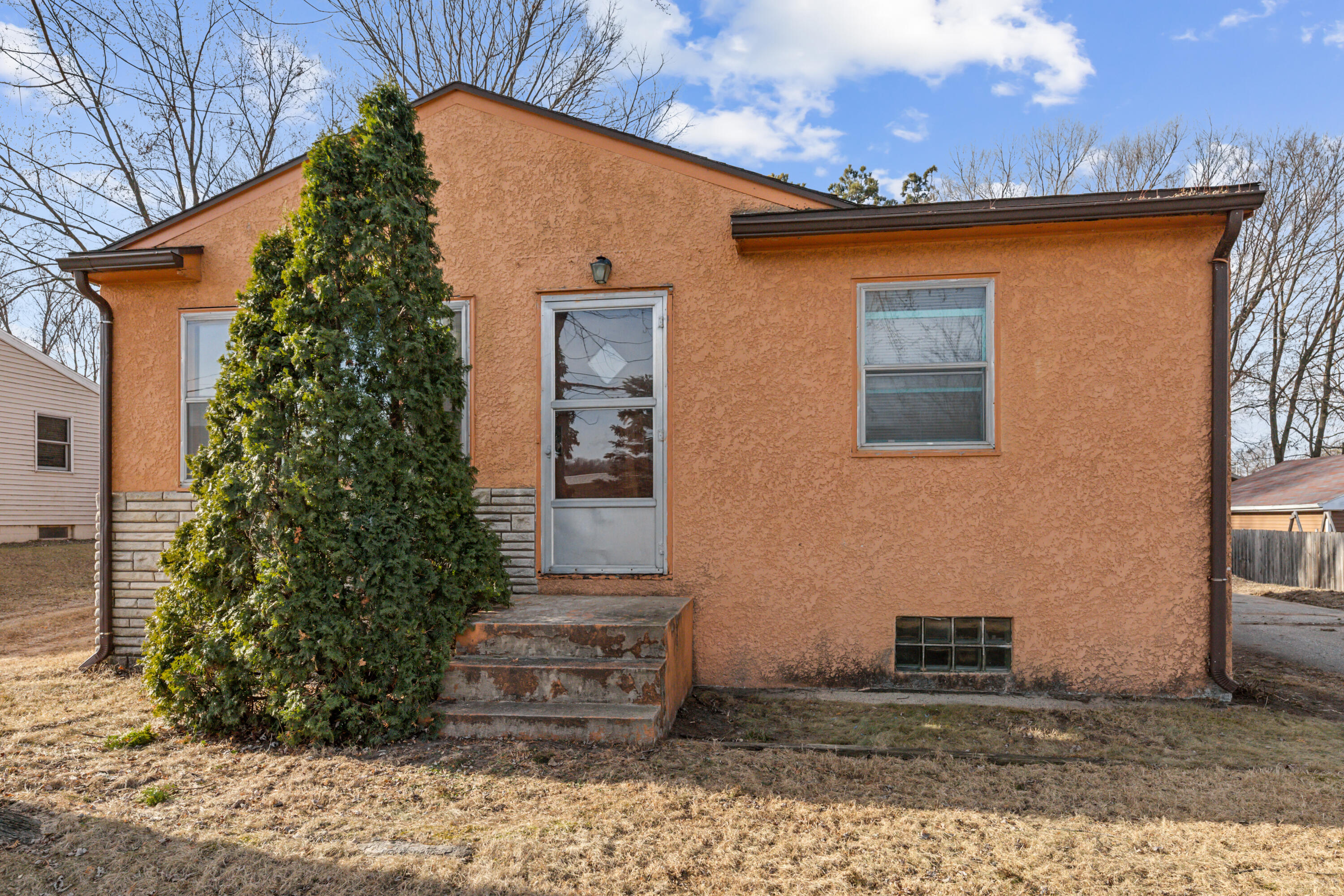 4104 Markle (1)