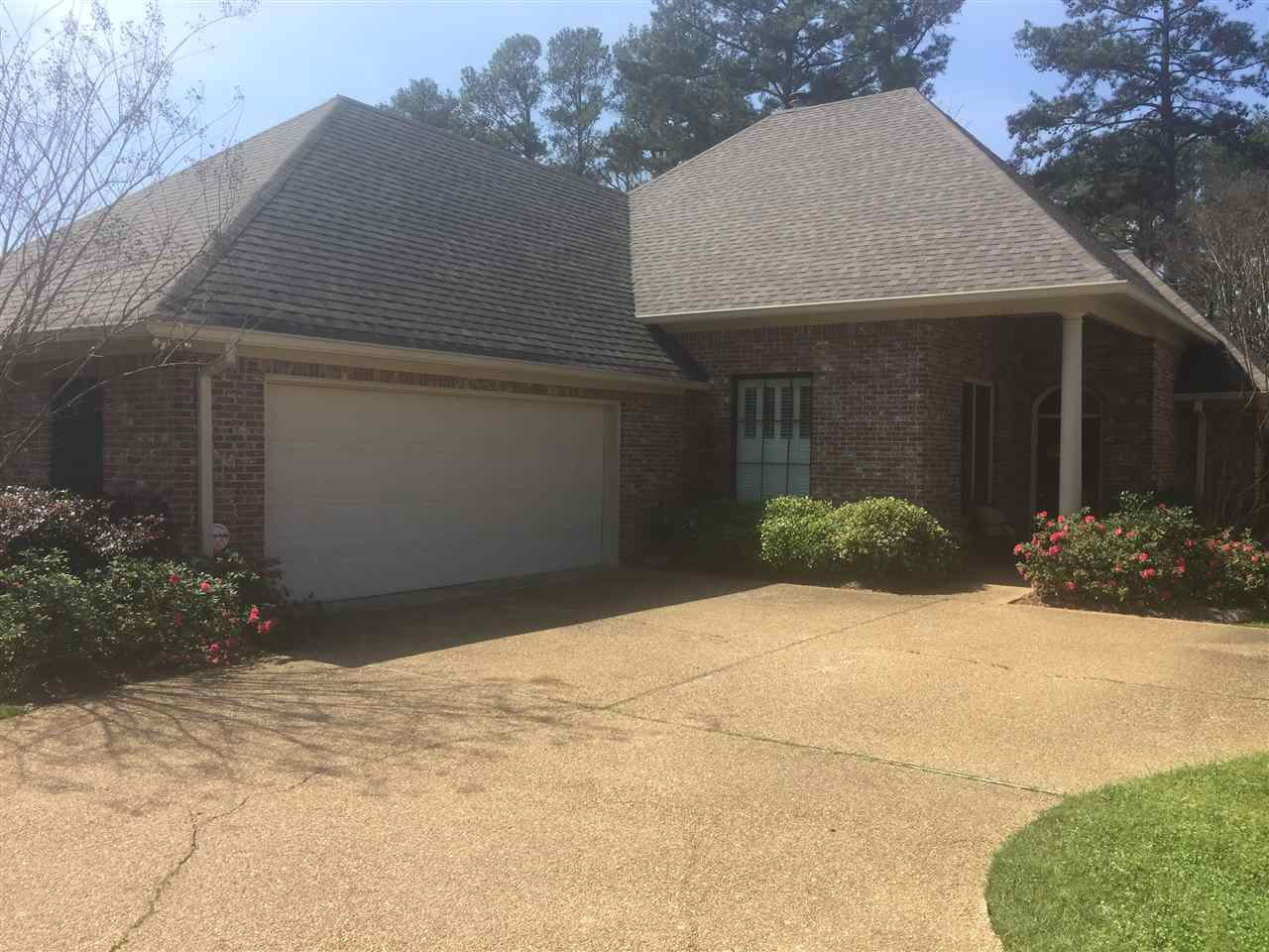 781 Versailles Drive Ridgeland, MS 39157 - Photo 1 of 2 Photo 1