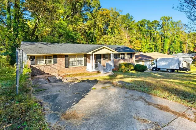 $1,650 | 1961 Valley Ridge Drive Southwest, Atlanta, GA 30331