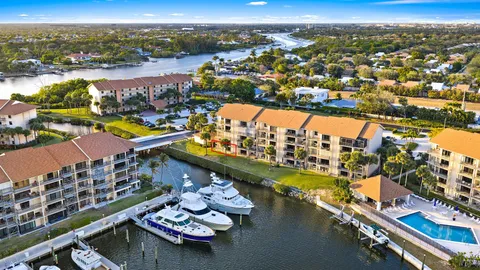 $520,000 | 1601 Marina Isle Way, Unit 106, Jupiter, FL 33477