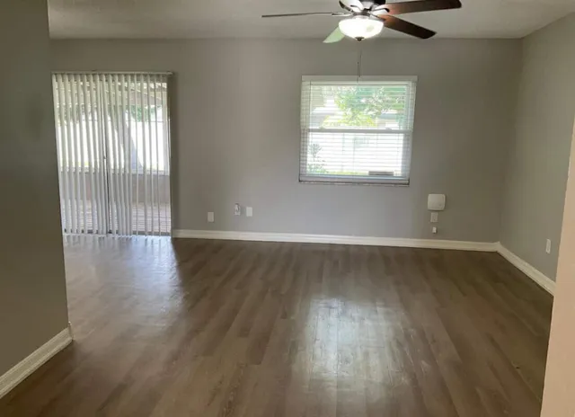 $2,600 | 12074 Palm Cove Lane, Wellington, FL 33414