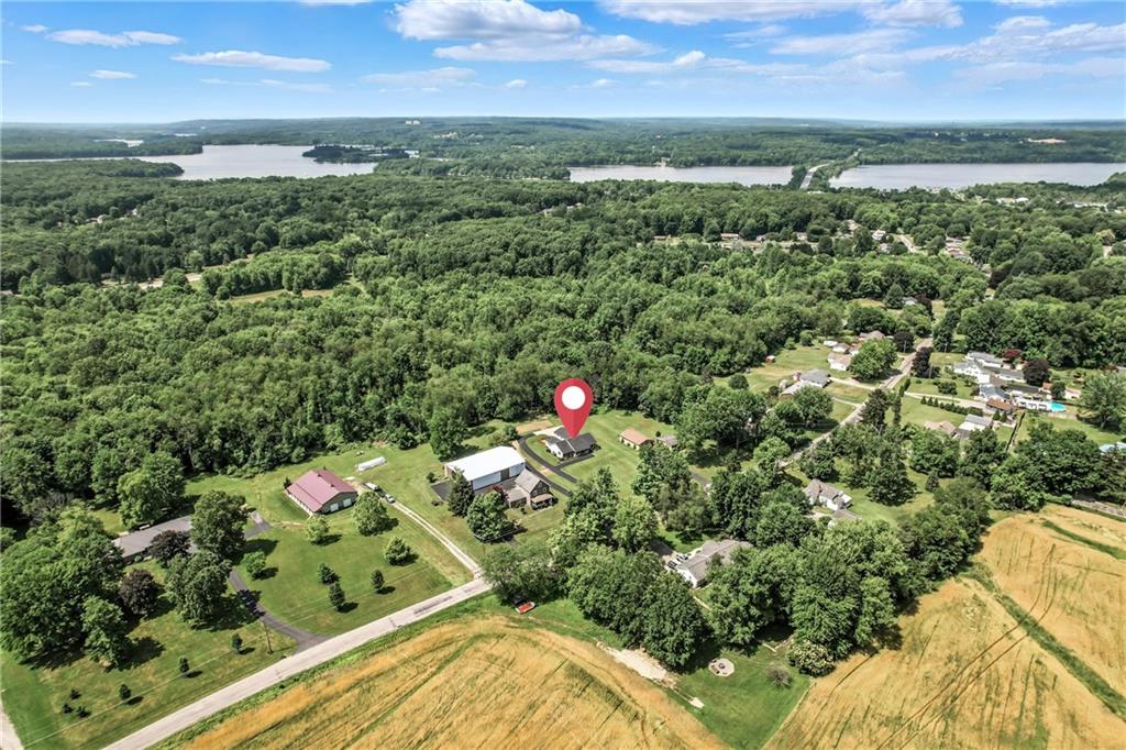 AERIAL VIEW TO THE LAKE