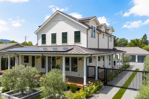$2,975,000 | 470 Harrington Drive, Sonoma, CA 95476