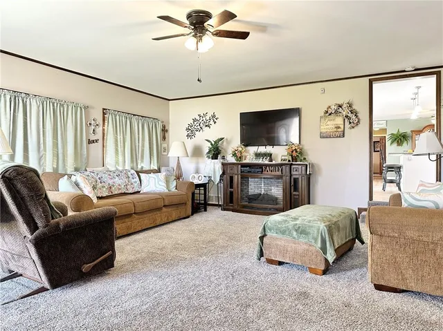 $445,000 | 1803 Hunter Road, Trenton, MO 64683