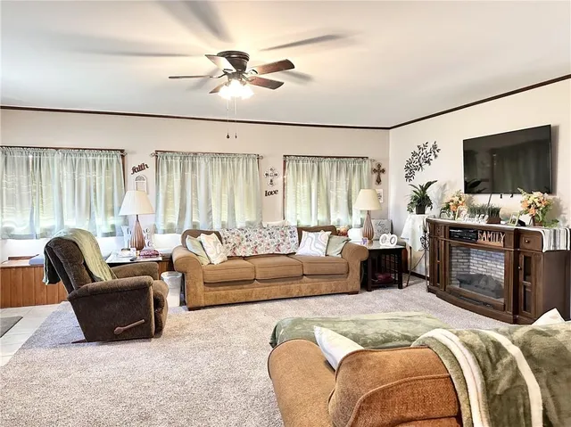 $445,000 | 1803 Hunter Road, Trenton, MO 64683