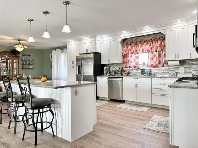 $445,000 | 1803 Hunter Road, Trenton, MO 64683