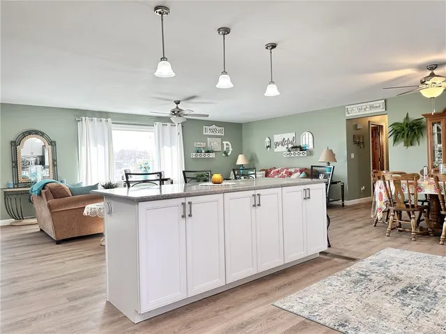 $445,000 | 1803 Hunter Road, Trenton, MO 64683