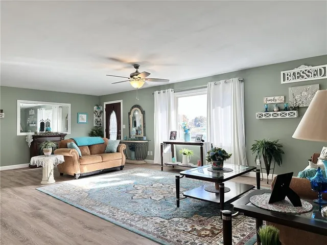 $445,000 | 1803 Hunter Road, Trenton, MO 64683