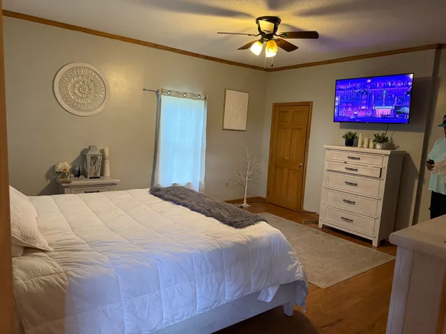 $260,000 | 210 Laurel Avenue, South Pittsburg, TN 37380