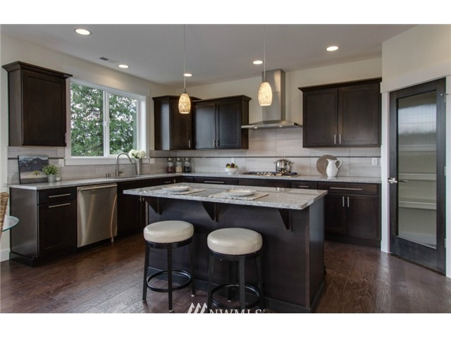 17211 42nd Avenue Southeast Bothell, WA 98012 - Photo 9 of 21 Gallery Image 9