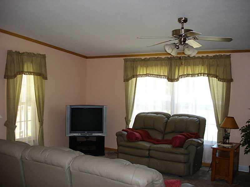 314 Old Orchard Road Buxton, ME 04093 - Photo 10 of 20 Living Room.