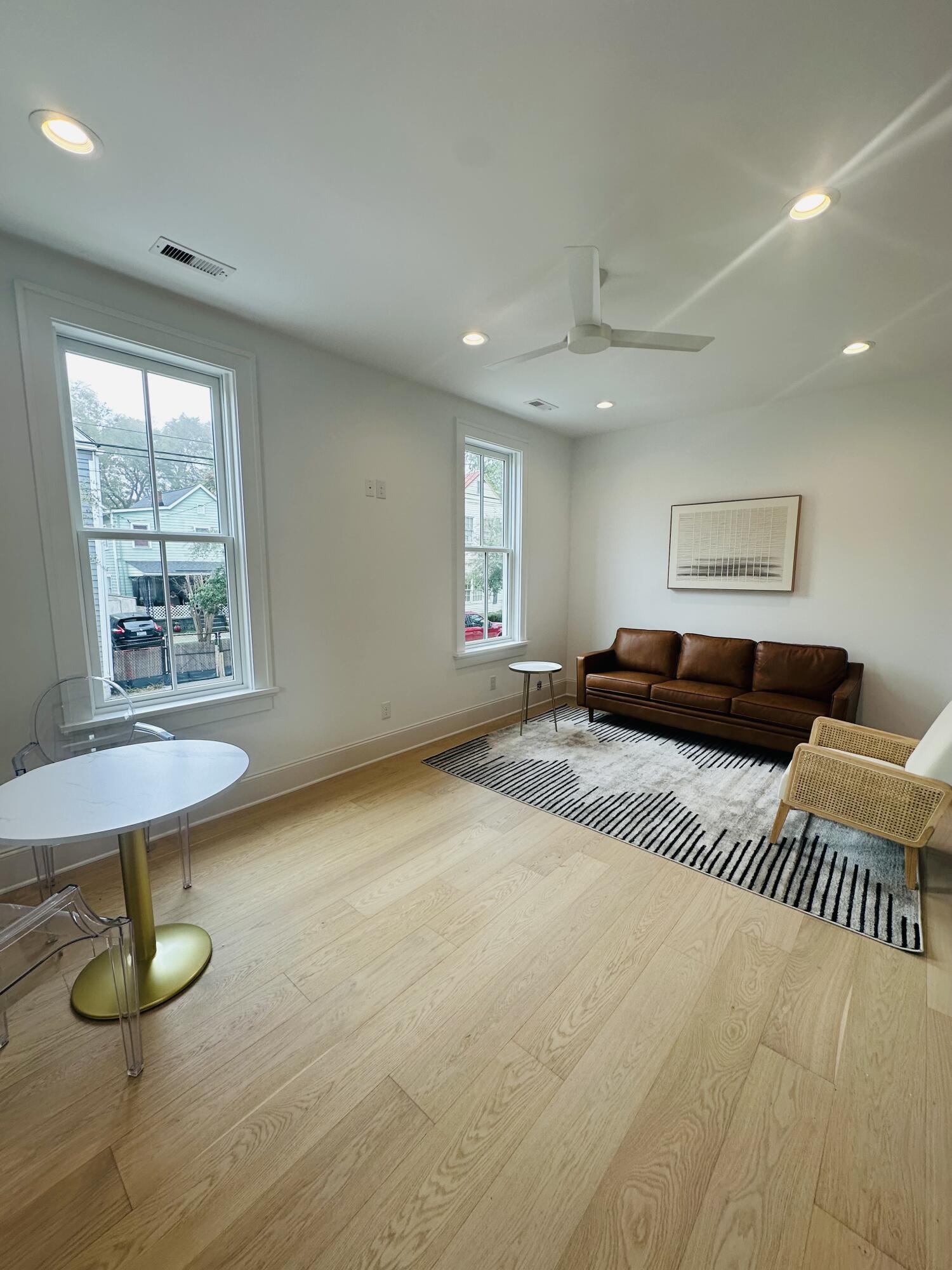 72 Drake Street, Unit A Charleston, SC 29403 - Photo 18 of 44 72 Drake Living (3)