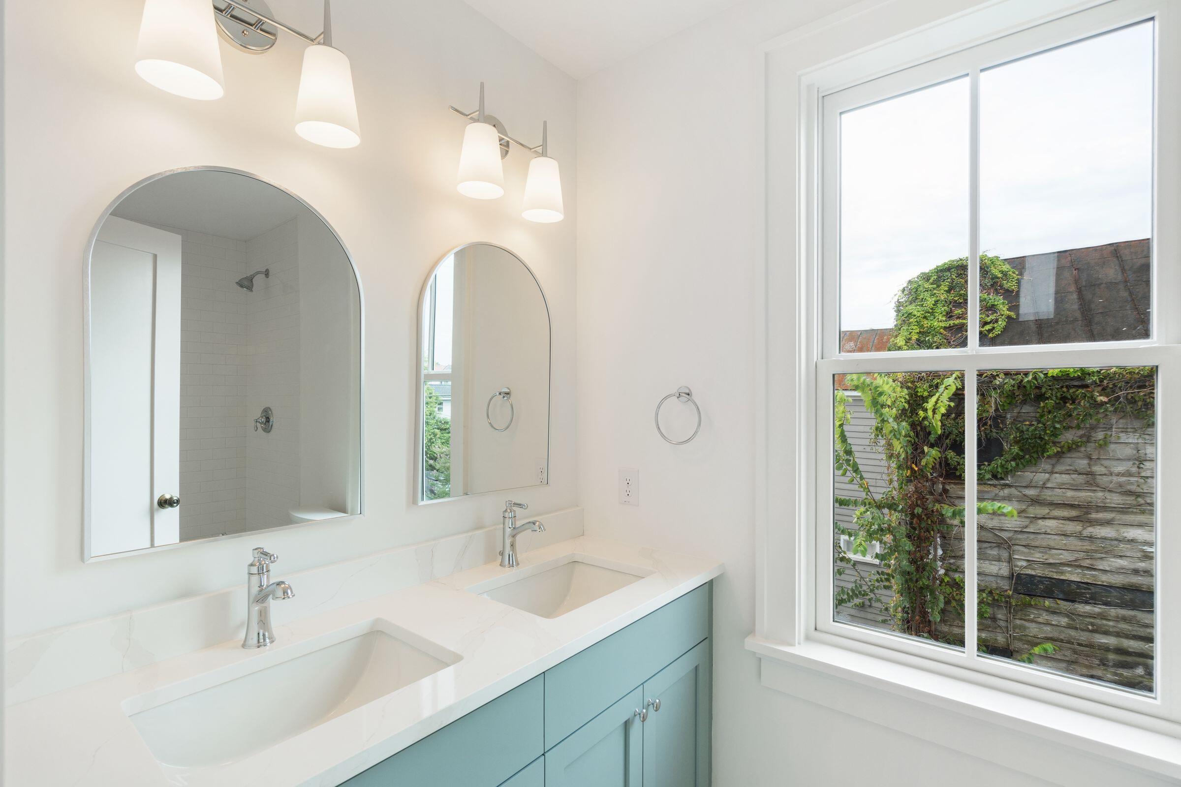 72 Drake Street, Unit A Charleston, SC 29403 - Photo 23 of 44 26_72DrakeStUnitA-KeenEyeMarketing-025