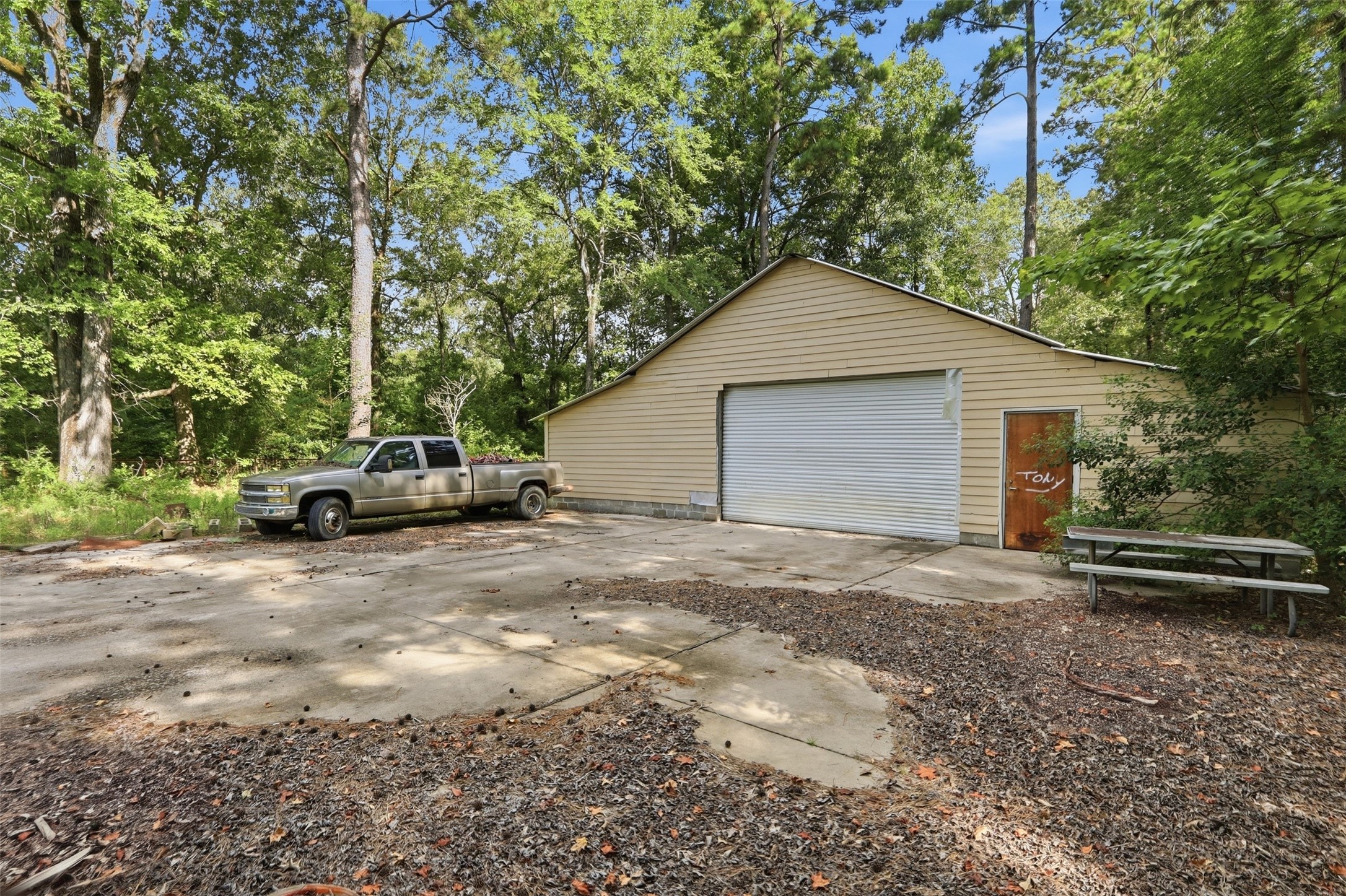 31577 Bohlssen Road New Caney, TX 77357 - Photo 3 of 14 Gallery Image 3