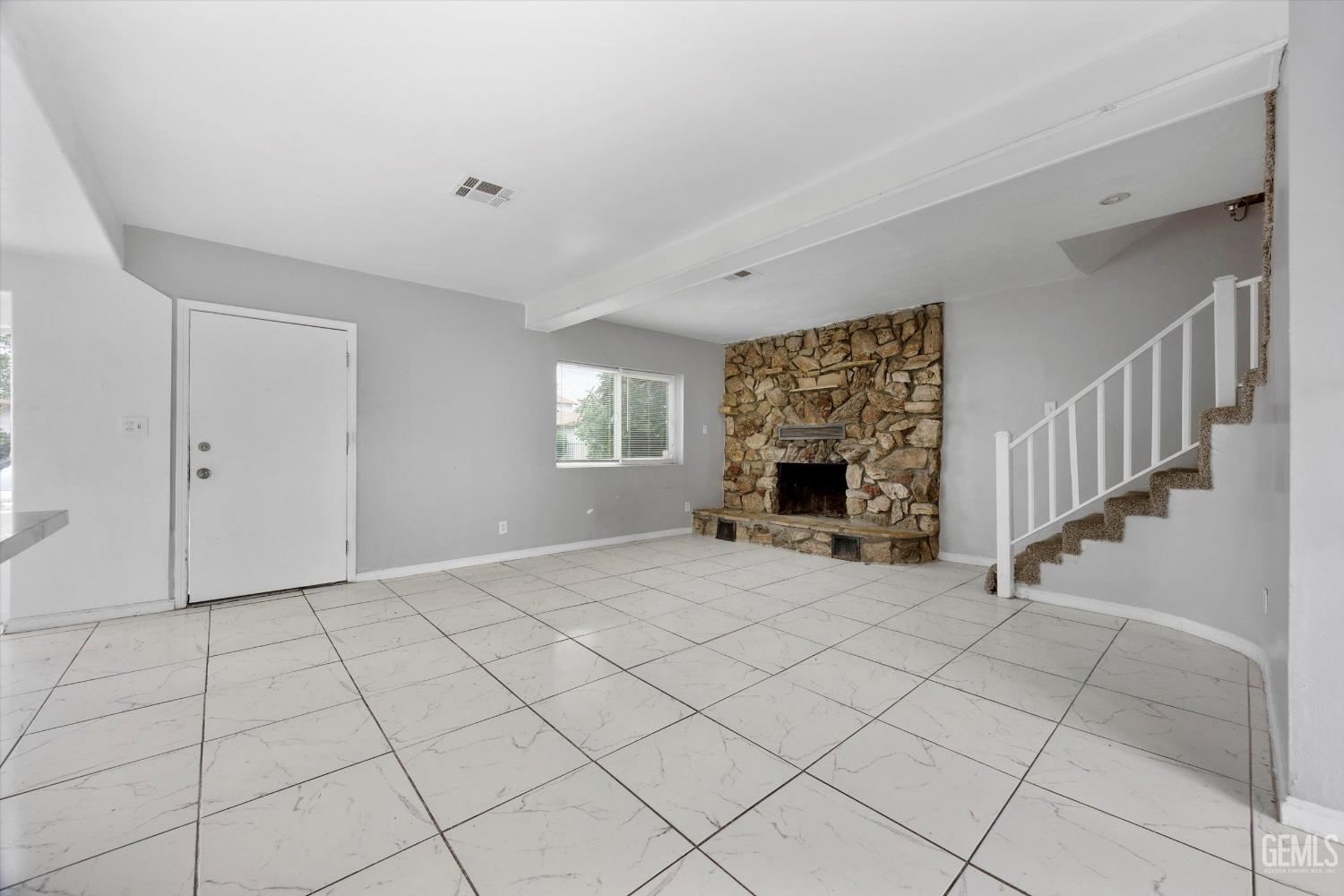 Undisclosed Address Bakersfield, CA 93308 - Photo 11 of 44