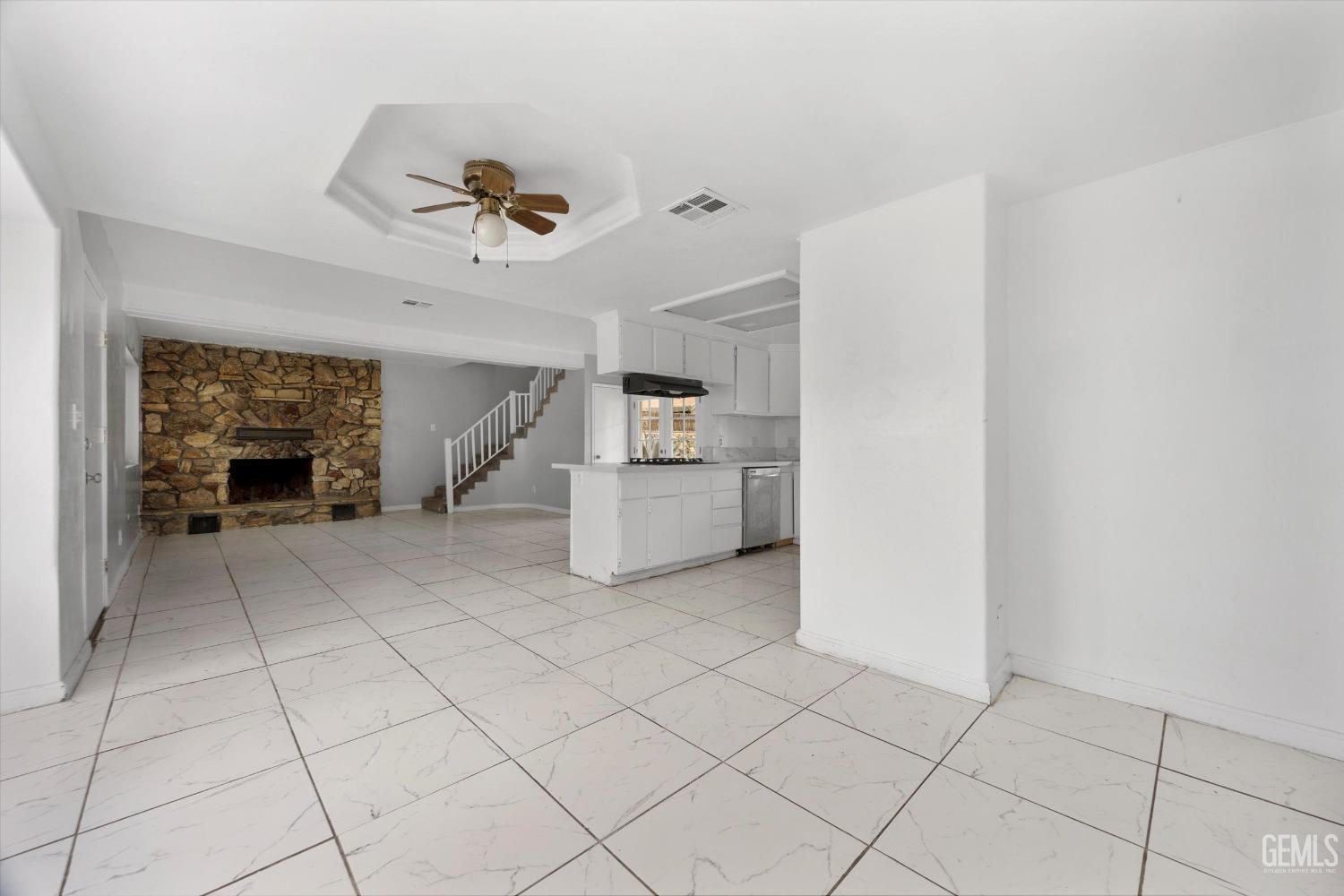 Undisclosed Address Bakersfield, CA 93308 - Photo 14 of 44