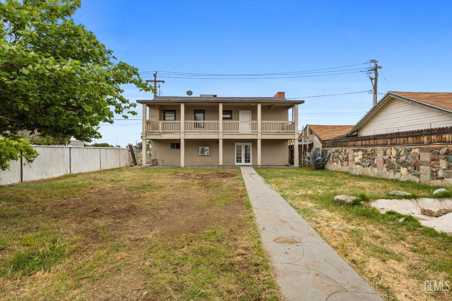 Undisclosed Address Bakersfield, CA 93308 - Photo 3 of 44