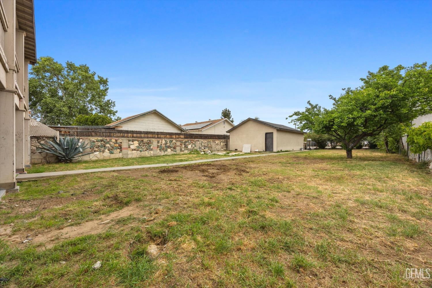 Undisclosed Address Bakersfield, CA 93308 - Photo 40 of 44