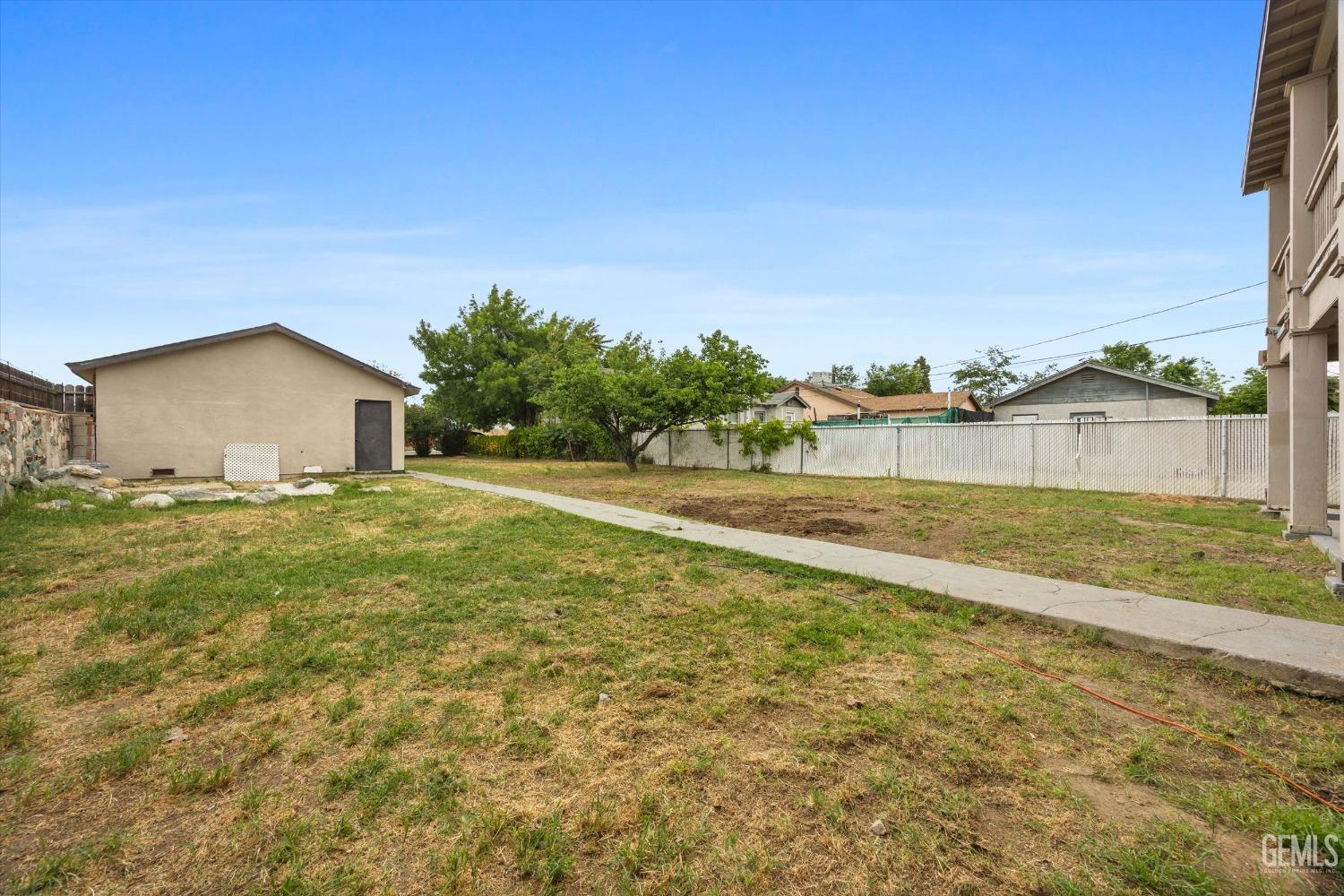 Undisclosed Address Bakersfield, CA 93308 - Photo 42 of 44