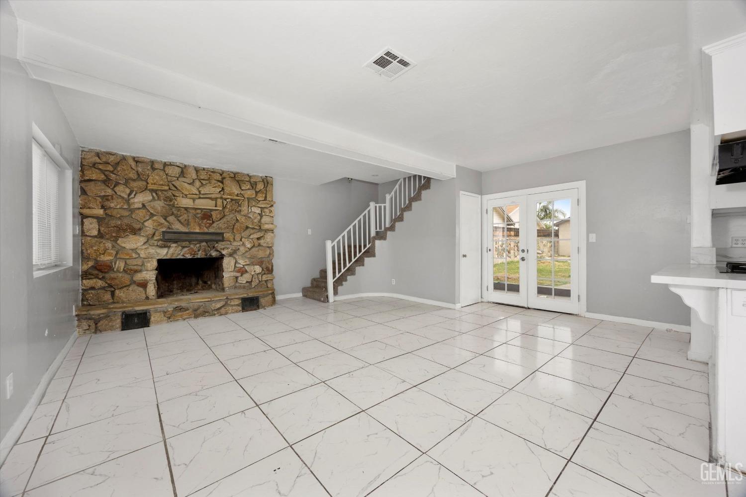 Undisclosed Address Bakersfield, CA 93308 - Photo 10 of 44